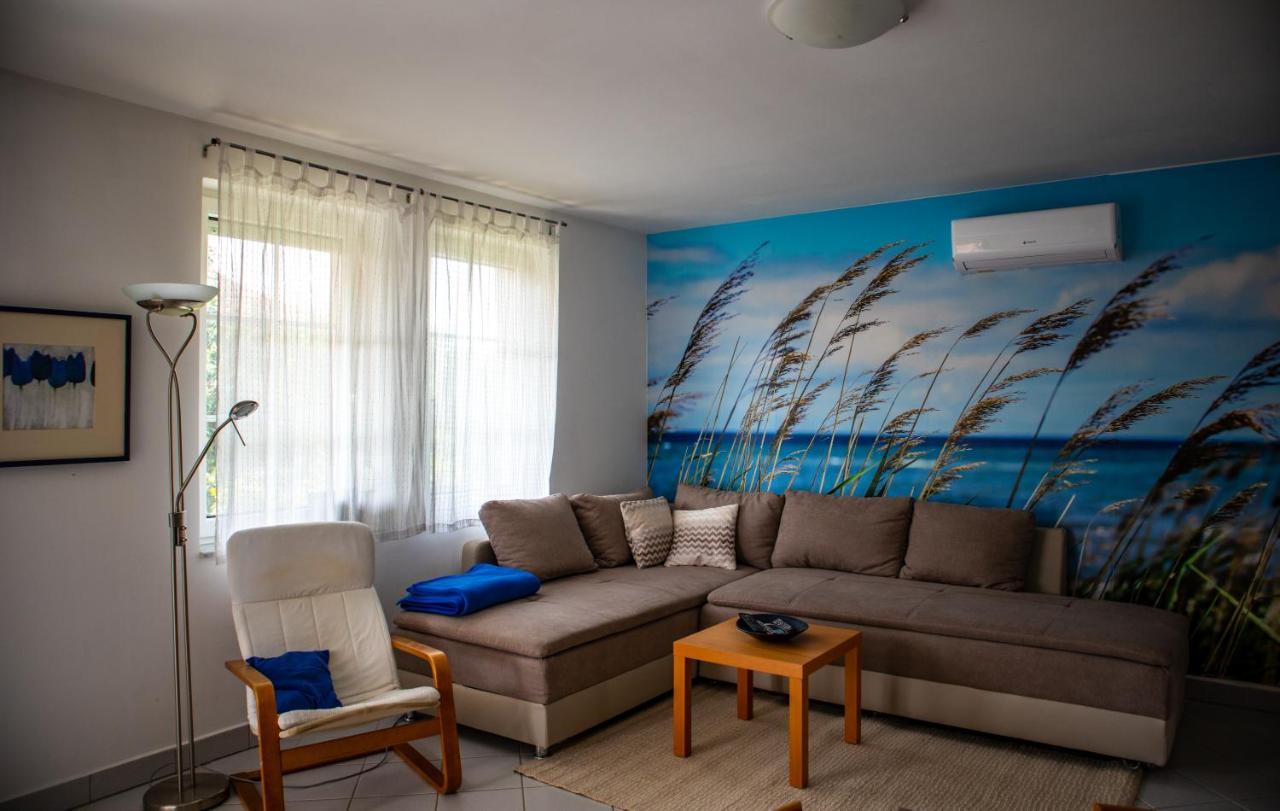 Nefelejcs Apartmanház Gyenesdiás Exterior foto