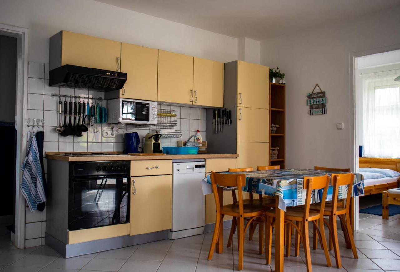 Nefelejcs Apartmanház Gyenesdiás Exterior foto