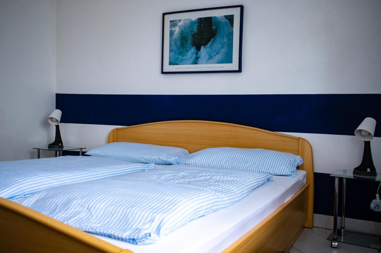 Nefelejcs Apartmanház Gyenesdiás Exterior foto