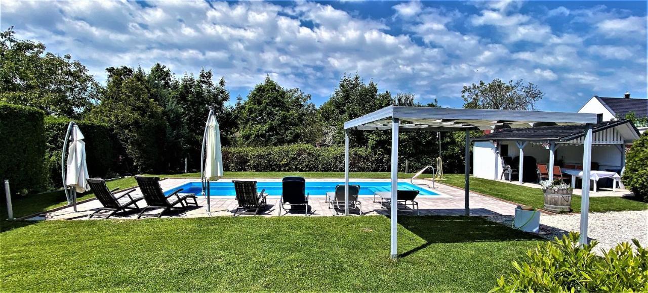 Nefelejcs Apartmanház Gyenesdiás Exterior foto