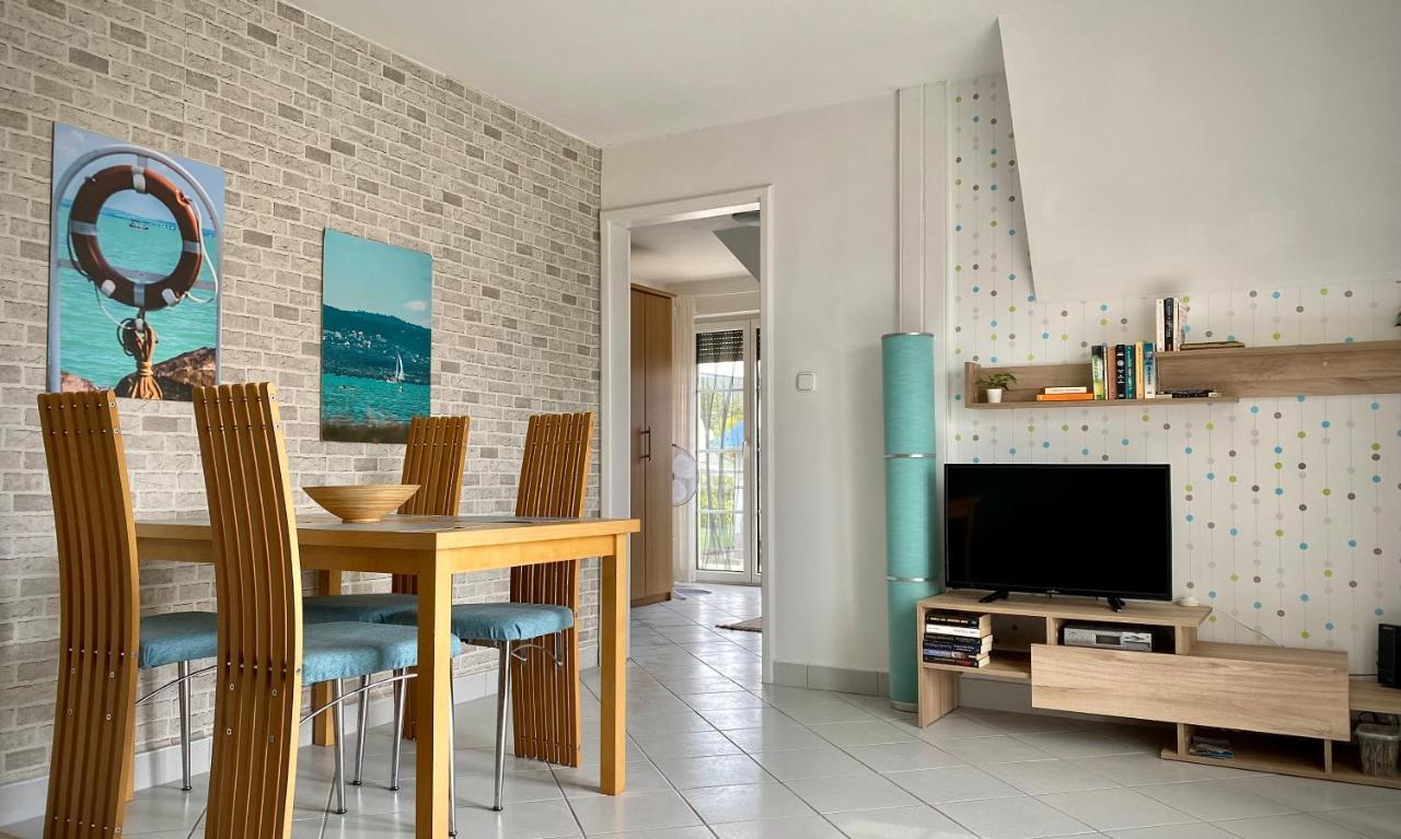 Nefelejcs Apartmanház Gyenesdiás Exterior foto
