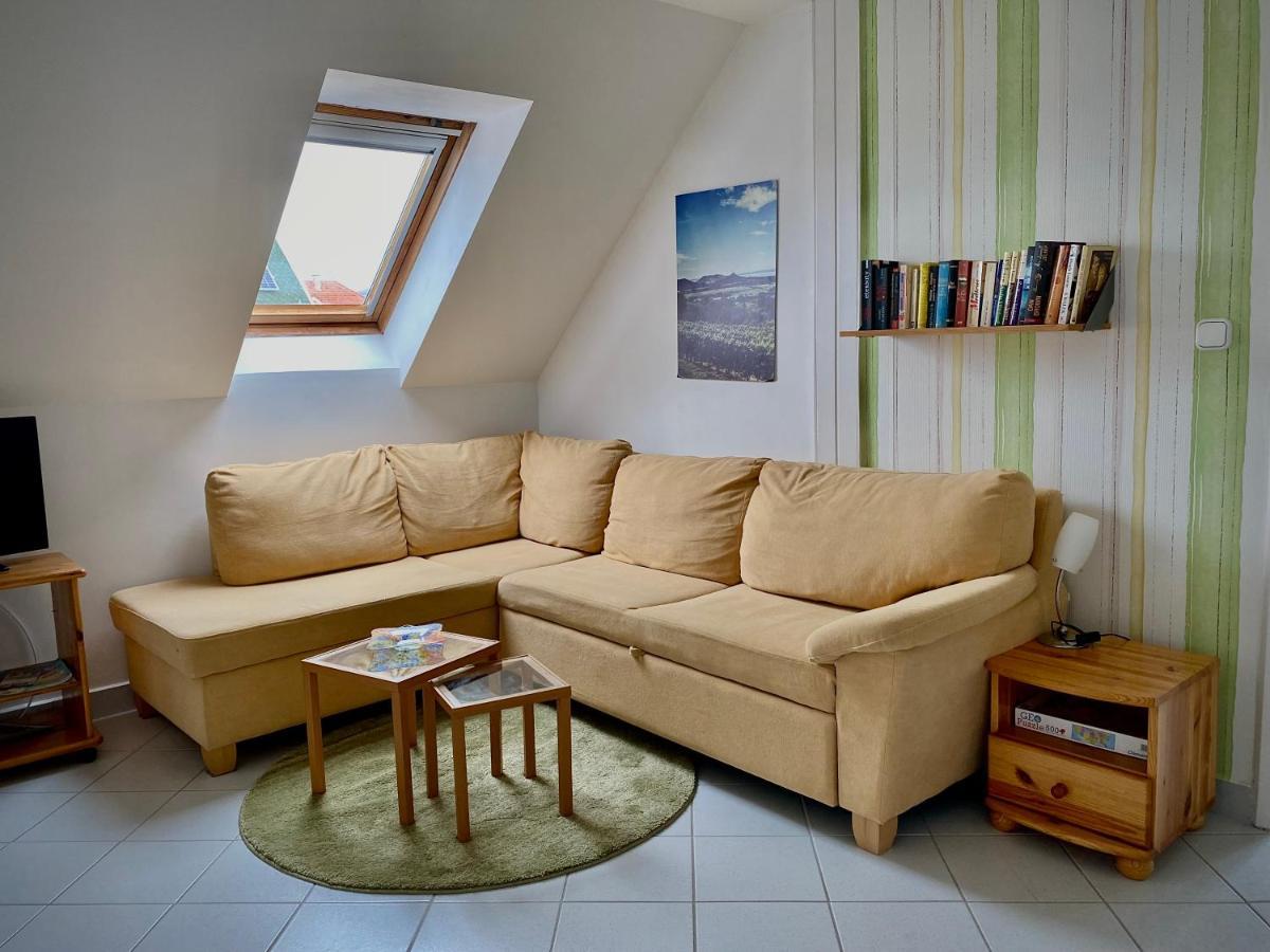 Nefelejcs Apartmanház Gyenesdiás Exterior foto