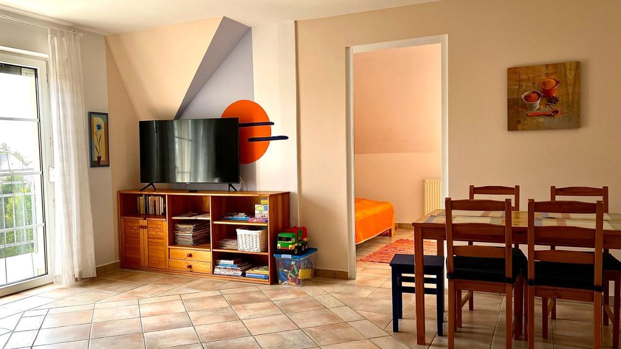 Nefelejcs Apartmanház Gyenesdiás Exterior foto