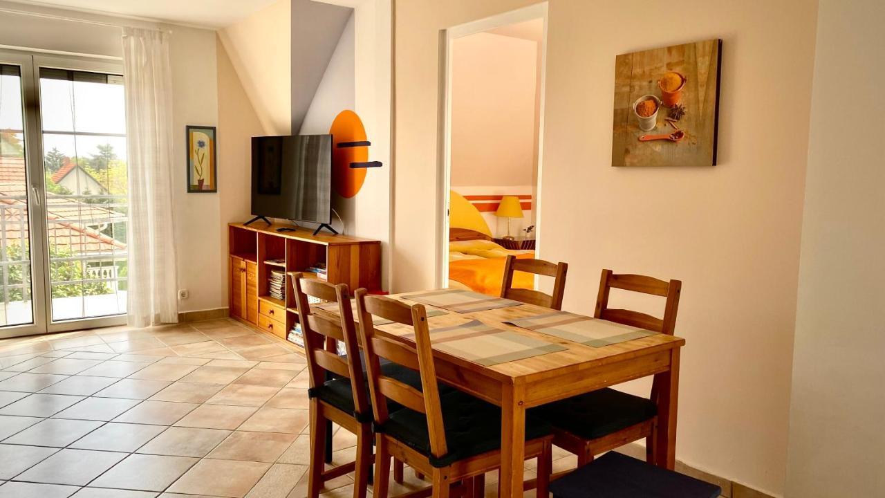 Nefelejcs Apartmanház Gyenesdiás Exterior foto